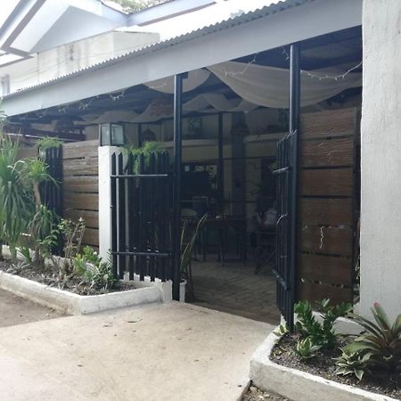 Cozy Inn Mactan Мактан Екстериор снимка