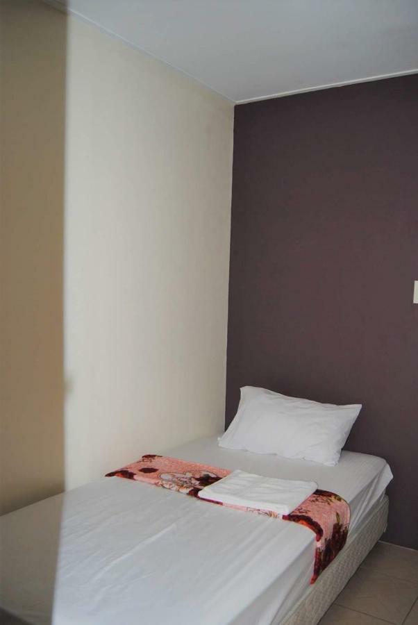 Cozy Inn Mactan Мактан Екстериор снимка